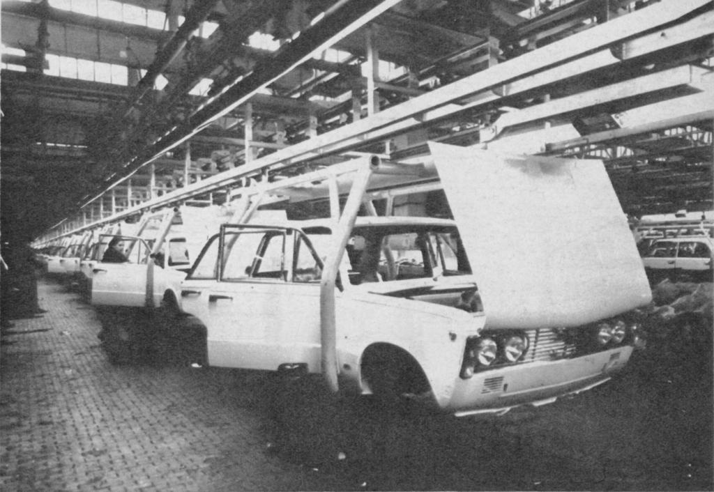 Polski Fiat 125p oli FSOn ensimm inen Fiatpohjainen ajokki entisten